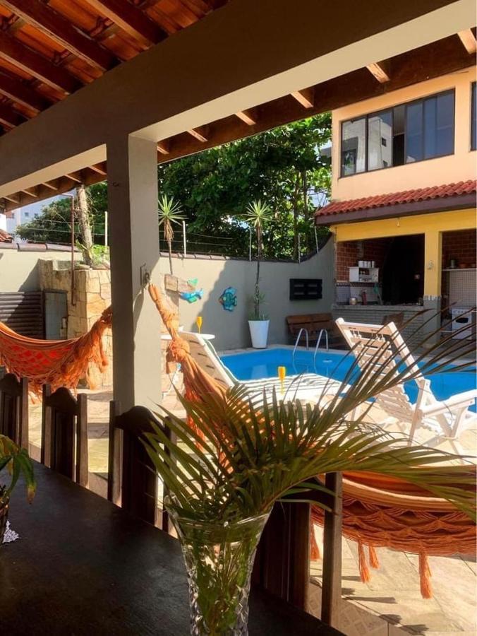 Lindo Sobrado Amarelo -próximo a praia Mongaguá Exterior foto